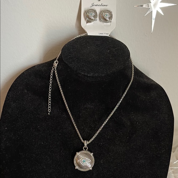 Silver Necklace with Crystal Accents and Delicate Chain - Picture 12 of 17